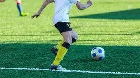 段暄点评：鲁能后防线混乱，战术复杂非巴塞罗那风格