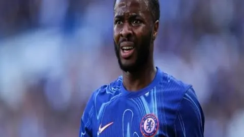 快船力克鹈鹕，哈登贡献21分10助攻，伦纳德独揽28分，祖巴茨双双砍下17分10篮板。